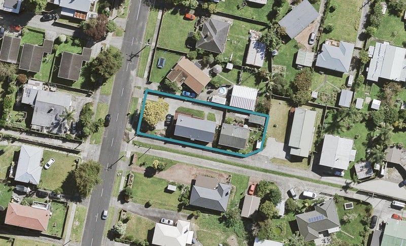 1/56 Woodglen Road, Glen Eden, Auckland - Carousel 1