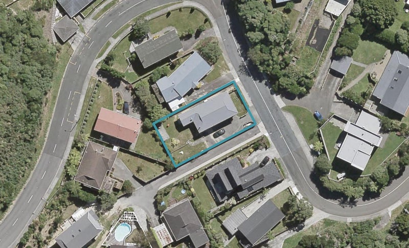 69 Miromiro Road, Normandale, Lower Hutt - Carousel 1