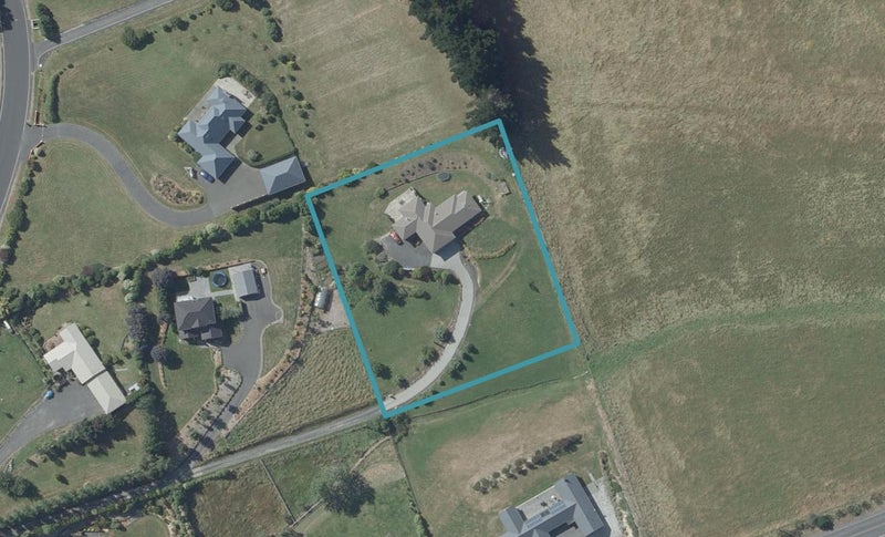 2B Wavy Knowes Drive, Waldronville, Dunedin - Carousel 1