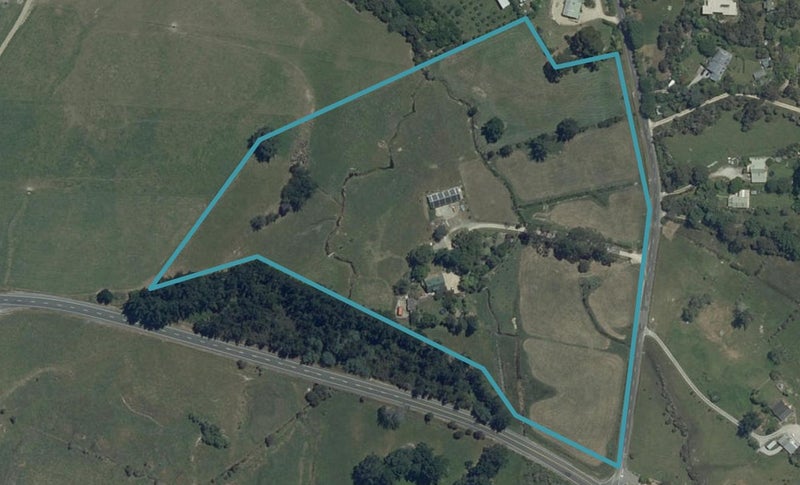 17 Rangihaeata Road, Rangihaeata - Carousel 1