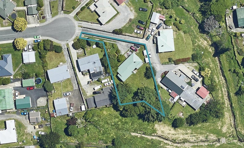 7 Peter Place, Mangakakahi, Rotorua - Carousel 1