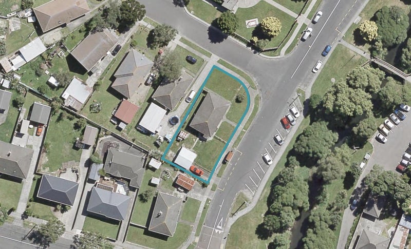177 Riverside Drive, Waiwhetu, Lower Hutt - Carousel 1