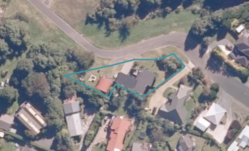 23 Reeves Road, Acacia Bay, Taupo - Carousel 1