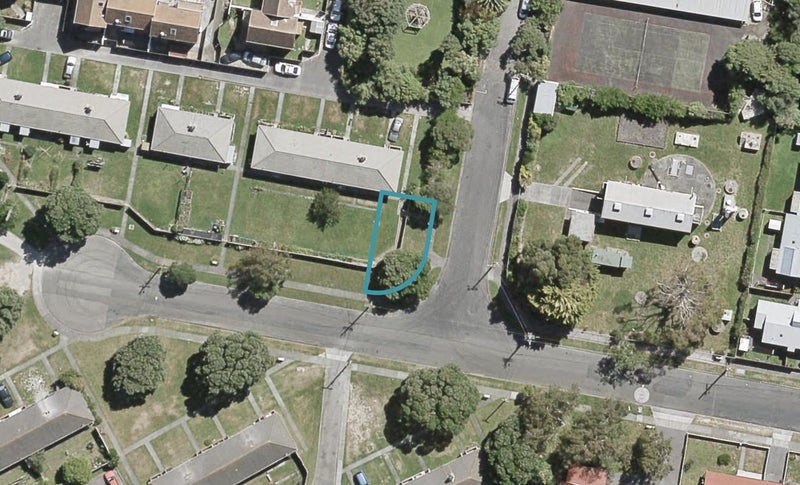9/38 Barber GR, MOERA, LOWER HUTT - Carousel 1