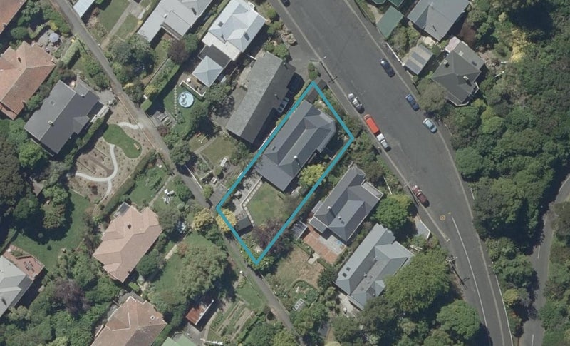 6 Chamberlain Street, Maori Hill, Dunedin - Carousel 1
