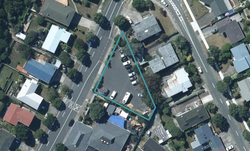 49A Spinnaker Drive, Whitby, Porirua - Carousel 1