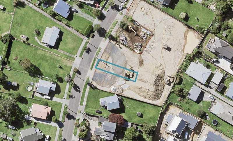 12A Lyndhurst Street, Wai o Taiki Bay, Auckland - Carousel 1