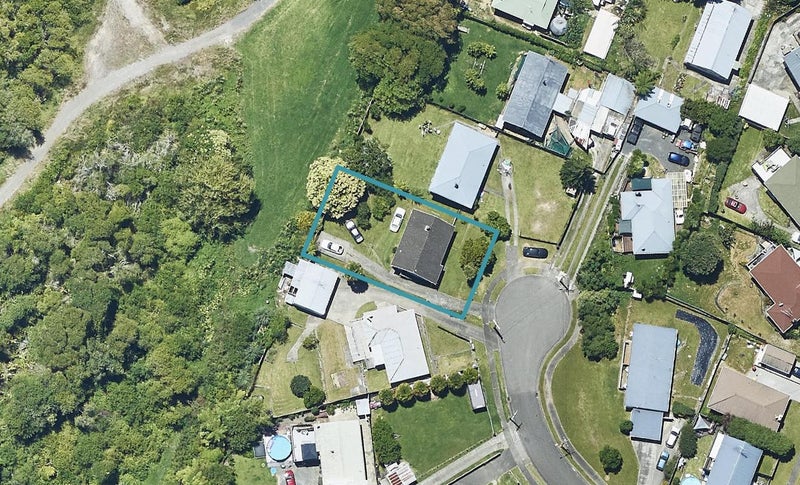11 Scott Street, Gate Pa, Tauranga - Carousel 1
