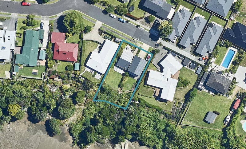 21 Rewarewa Place, Matua, Tauranga - Carousel 1