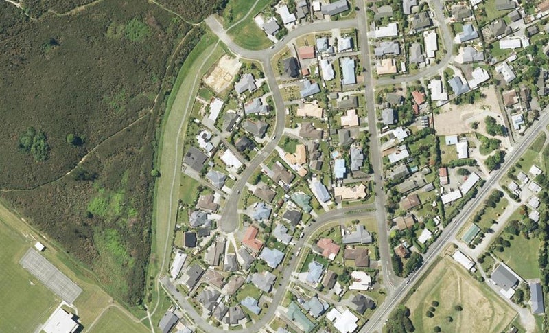 14 Glentui Place, Waikawa, Picton - Carousel 1
