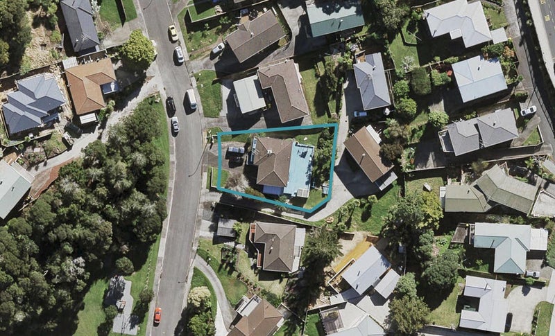 15 Sapphire Place, Bayview, Auckland - Carousel 1