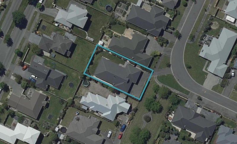 10 Marguerite Place, Aidanfield, Christchurch - Carousel 1