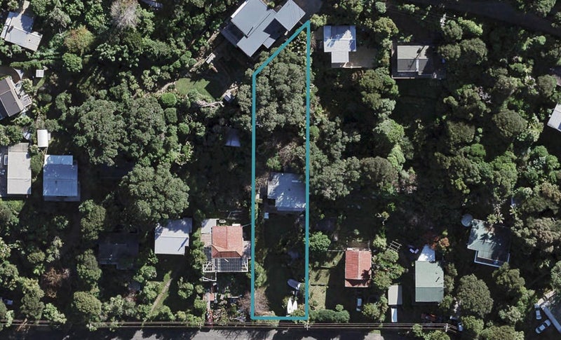 17 Omiha Road, Ōmiha, Waiheke Island - Carousel 1