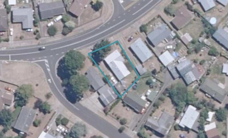 86 Richmond Avenue, Richmond Heights, Taupo - Carousel 1