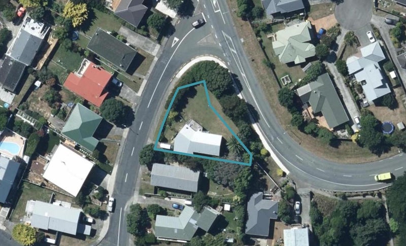 1 Pope Street, Camborne, Porirua - Carousel 1