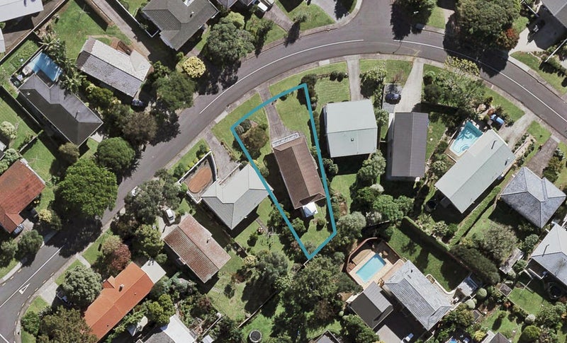 7 Marywil Crescent, Hillcrest, Auckland - Carousel 1