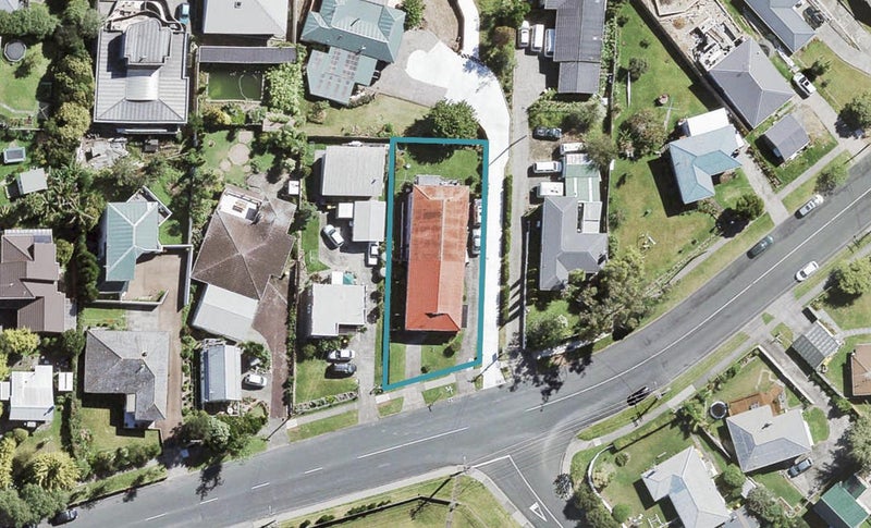 2/83B Glengarry Road, Glen Eden, Auckland - Carousel 1