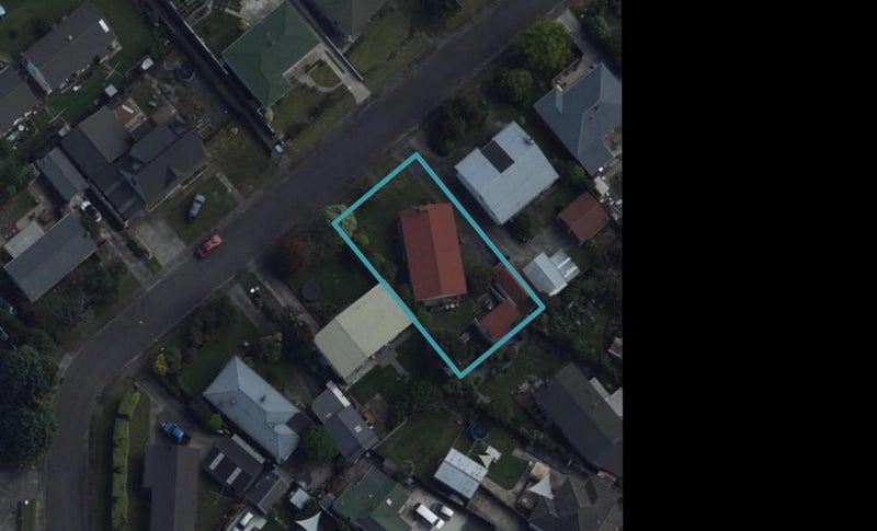 29 Tennyson Crescent, Stoke, Nelson - Carousel 1