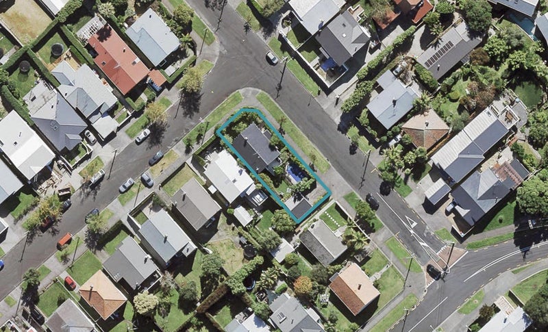 58 Warnock Street, Westmere, Auckland - Carousel 1
