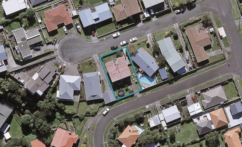 7 Carver Place, Lynmouth, New Plymouth - Carousel 1