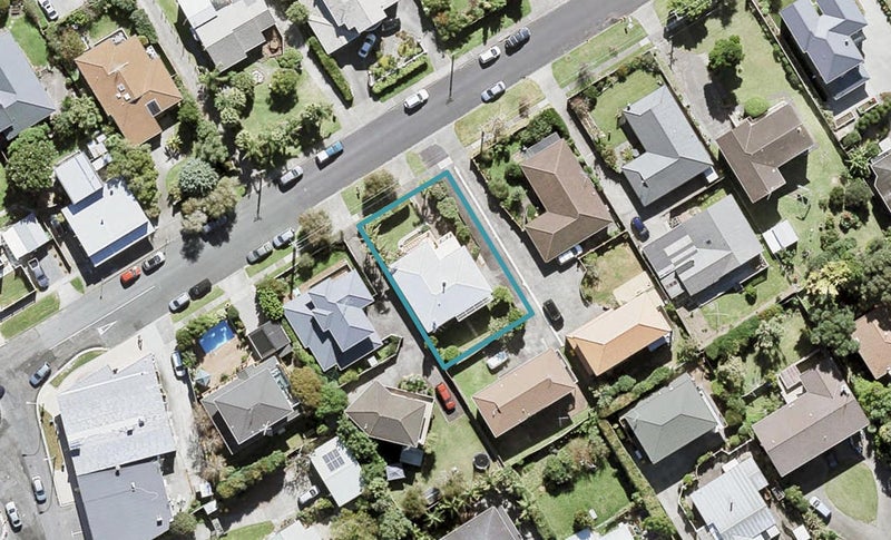 11A Toroa Street, Torbay, Auckland - Carousel 1