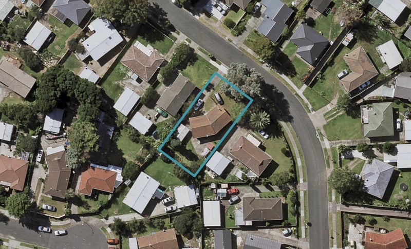 17 Zelda Avenue, Clover Park, Auckland - Carousel 1