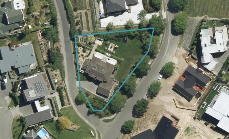 2 Lake View Place, Blenheim - Carousel 1