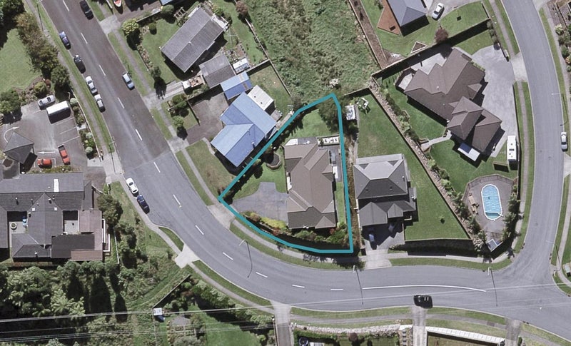 24 Heta Road, Highlands Park, New Plymouth - Carousel 1