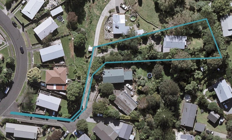 35B Clearmont Crescent, Blagdon, New Plymouth - Carousel 1