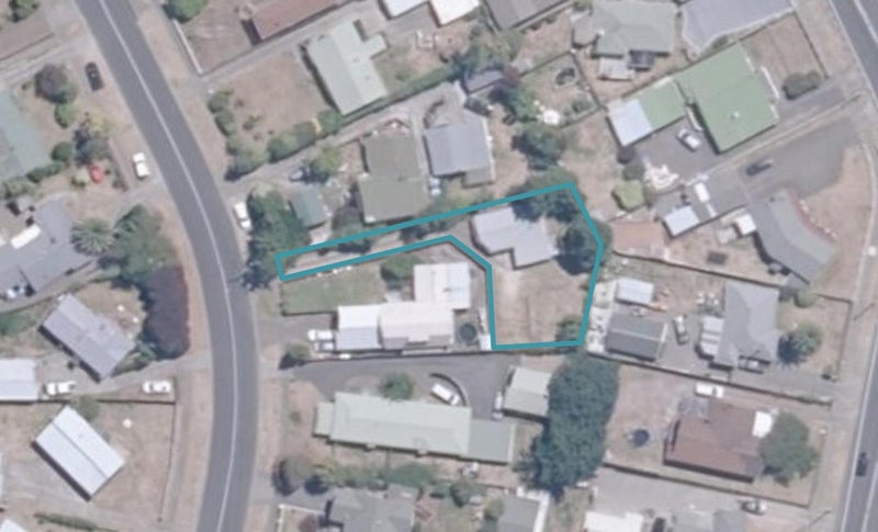 74 Hinemoa Avenue, Taupo, Taupō - Carousel 1