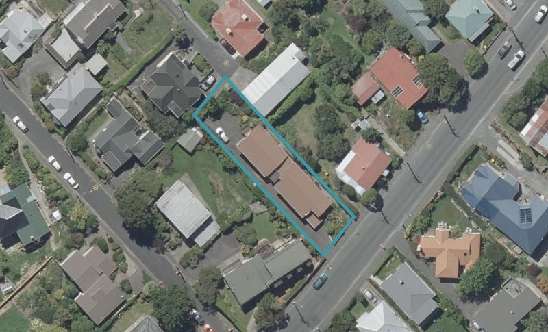 17A Signal Hill Road, Opoho, Dunedin - Carousel 1