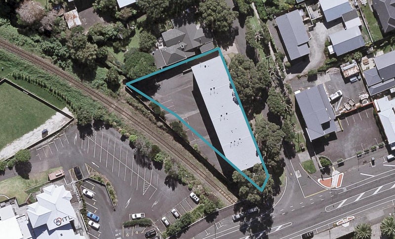 8/16 Ronald Street, Strandon, New Plymouth - Carousel 1