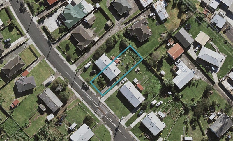 41 Ashton Avenue, Ōtara, Auckland - Carousel 1