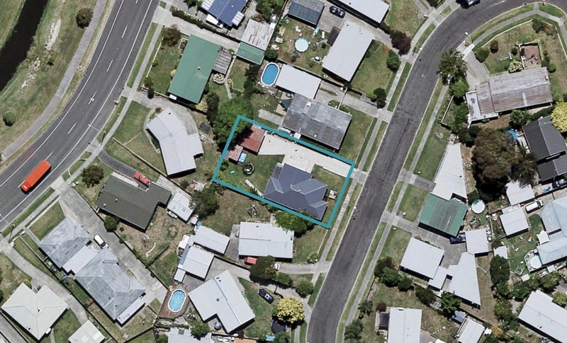 45 Liverpool Crescent, Tamatea, Napier - Carousel 1