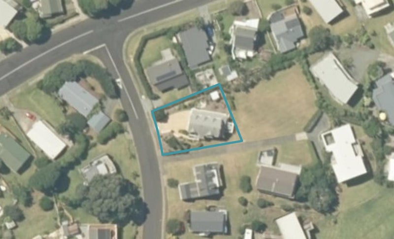 103 Russell Bruce Place, Onemana, Whangamatā - Carousel 1
