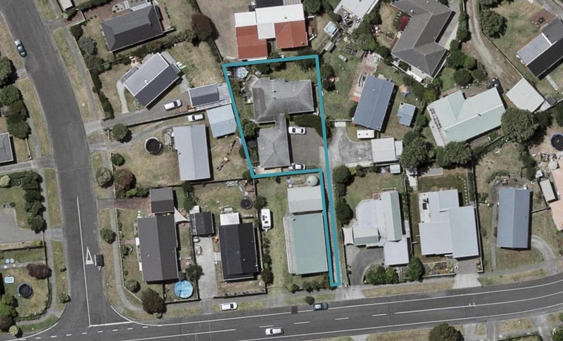 17 Rutherford Drive, Waikanae Beach, Waikanae - Carousel 1