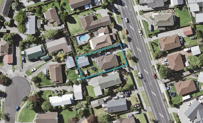 111 Aviemore Drive, Highland Park, Auckland - Carousel 1