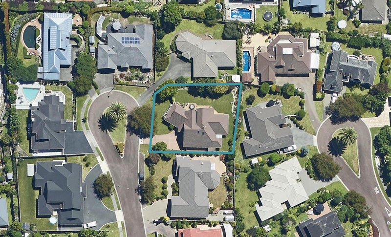 18 Kildonan Place, Bethlehem, Tauranga - Carousel 1
