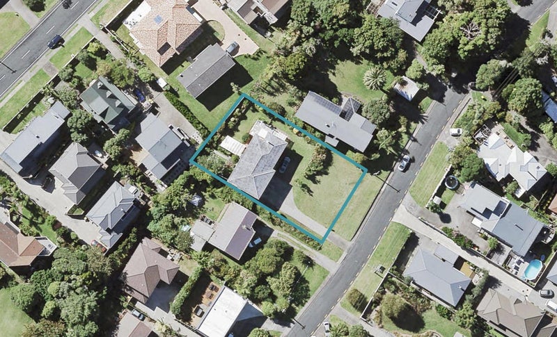 37 Nigel Road, Browns Bay, Auckland - Carousel 1