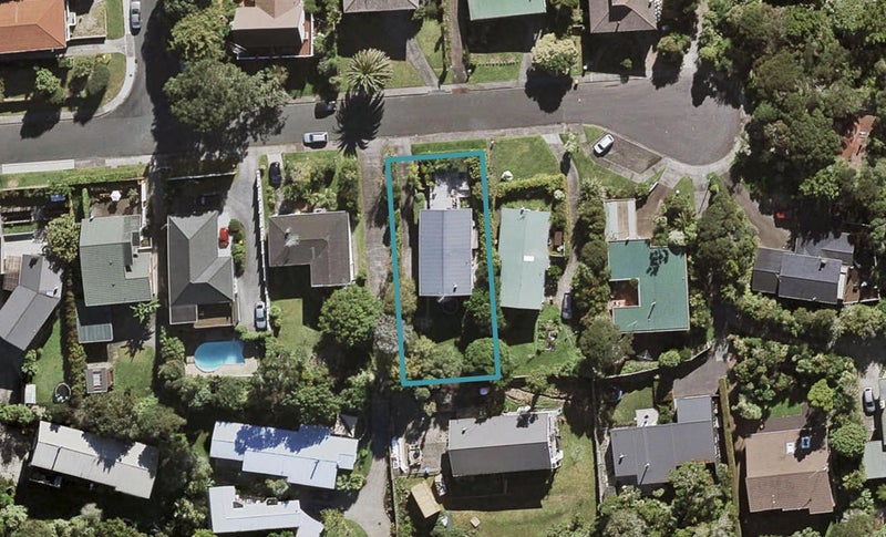 16 Raymond Terrace, Northcote, Auckland - Carousel 1