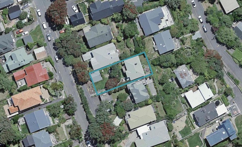 33 Ponsonby Road, Karori, Wellington - Carousel 1