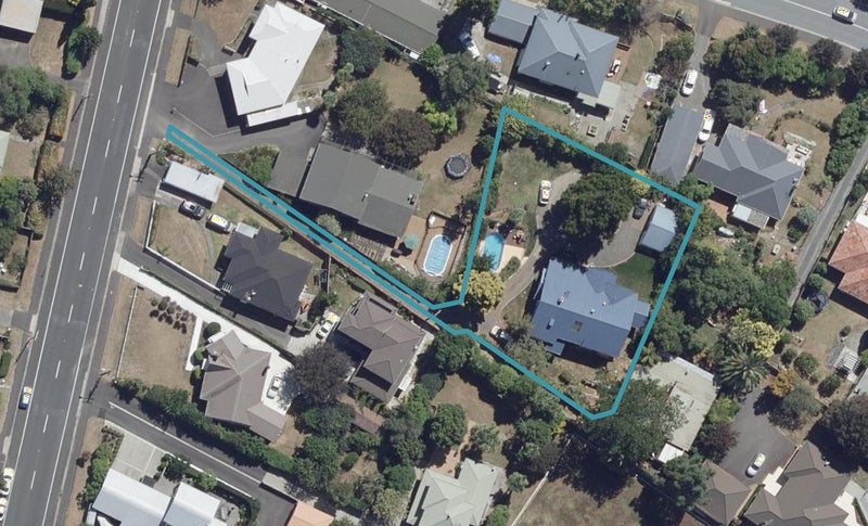 16 Hillcrest Road, Hillcrest, Hamilton - Carousel 1