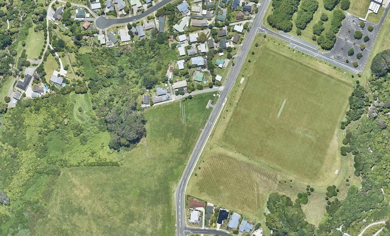 84 Kaitemako Road, Welcome Bay, Tauranga - Carousel 1