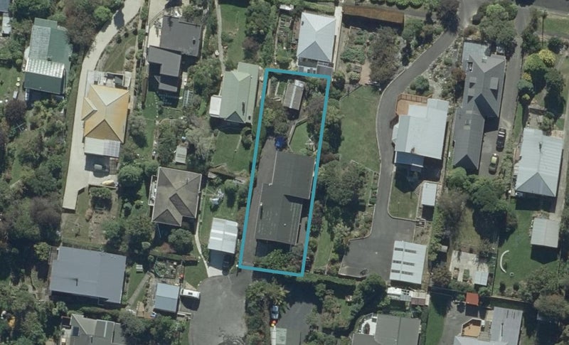 20 McLelland Street, Macandrew Bay, Dunedin - Carousel 1