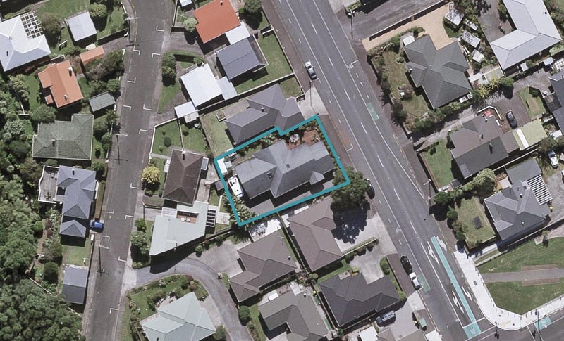 20 Mangorei Road, Strandon, New Plymouth - Carousel 1