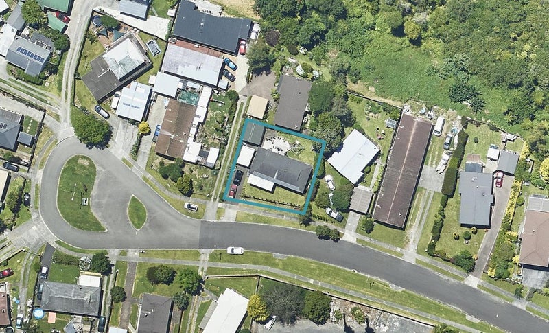 31 Lagoon Place, Poike, Tauranga - Carousel 1