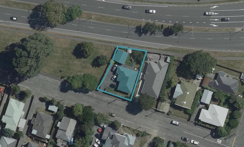 13 Hornbrook Street, Waltham, Christchurch - Carousel 1