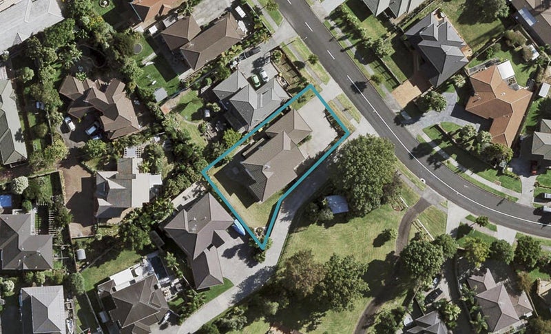 34 Wairere Road, The Gardens, Auckland - Carousel 1