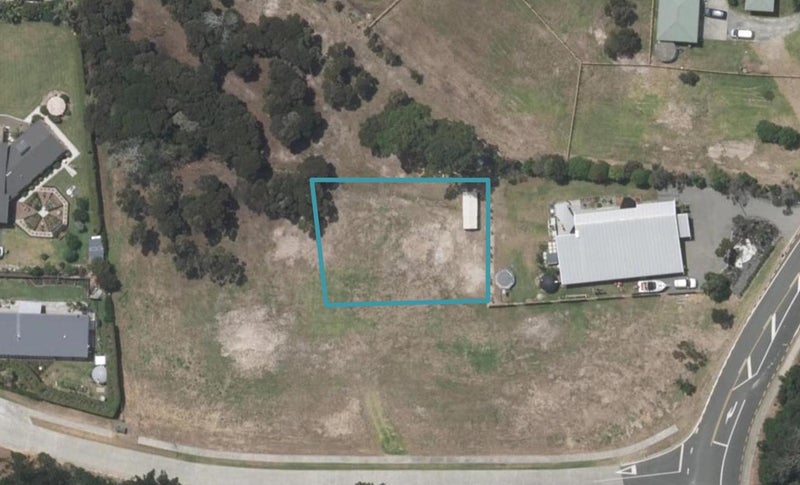 4 Paulene Anne Place, Mangawhai Heads, Mangawhai - Carousel 1