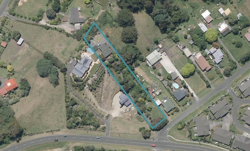 2/1 Caversham Road, Westmere, Whanganui - Carousel 1